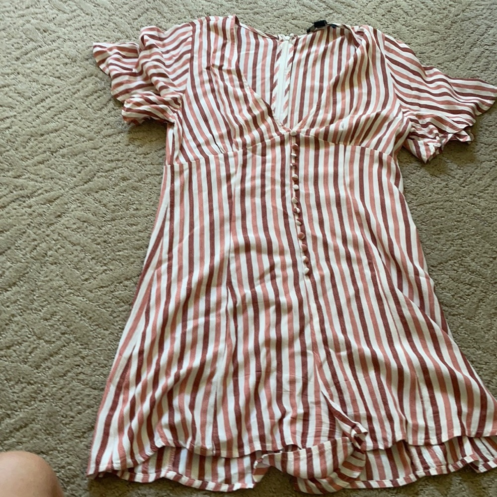 ROMPER - SO FLATTERING